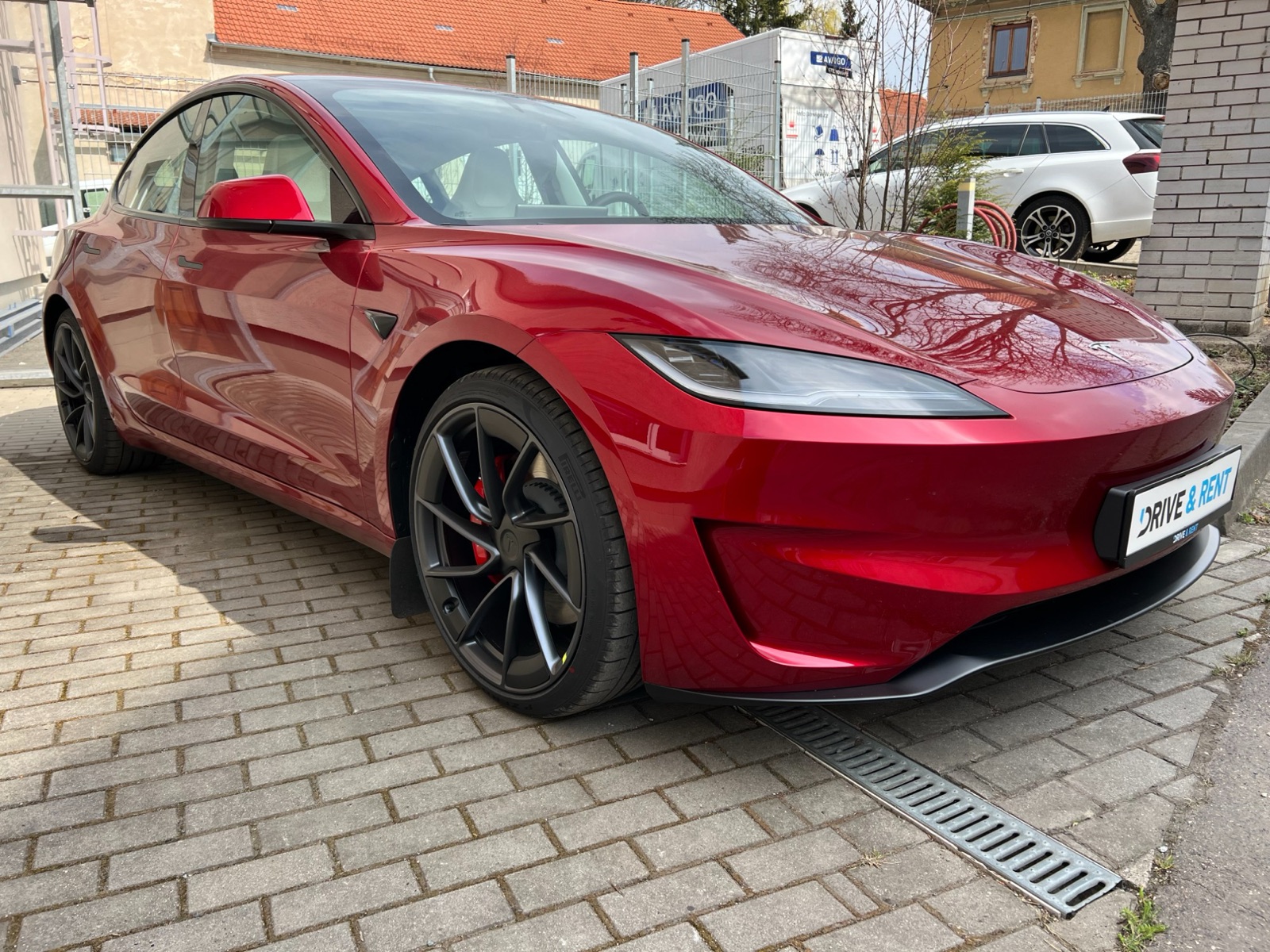 Tesla 3 Perfomance