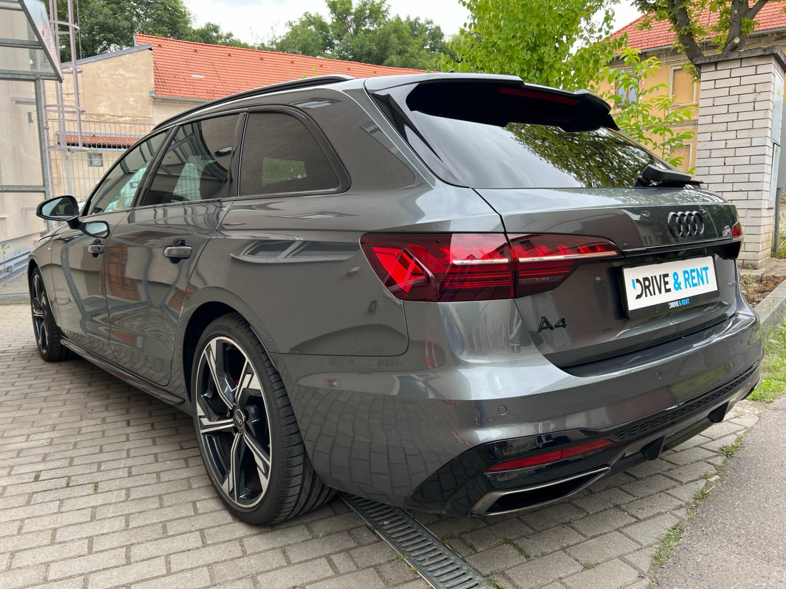 Audi A4 Avant S-line