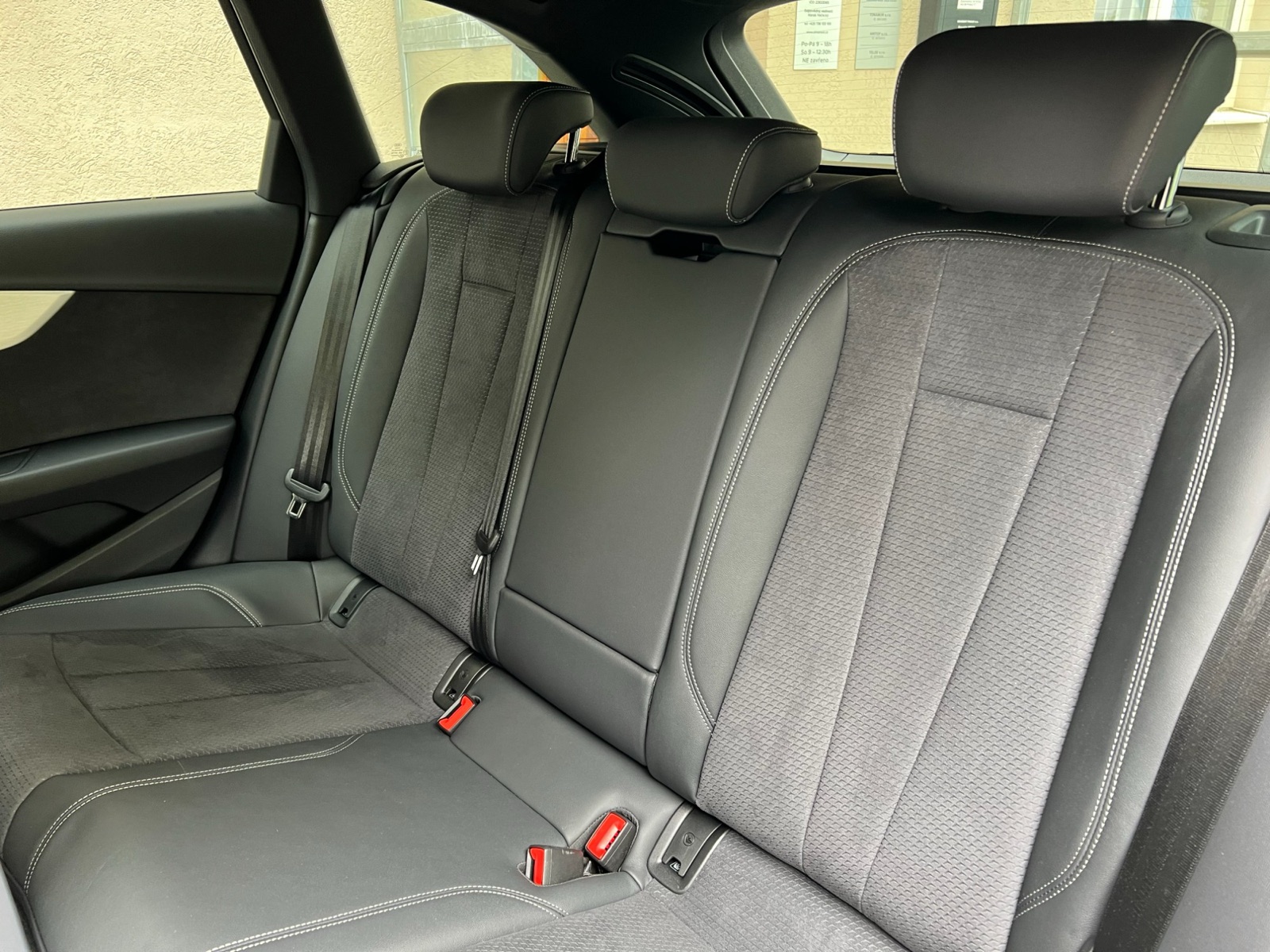 Audi A4 Avant S-line