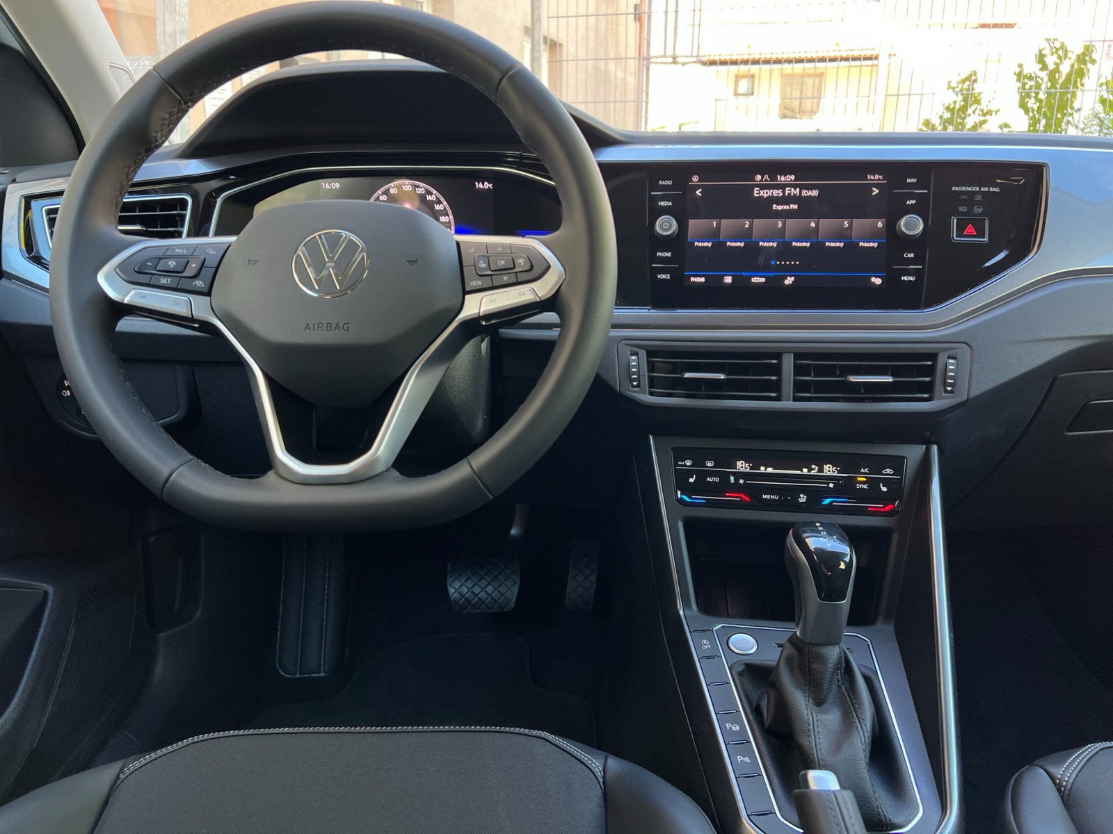VW Taigo