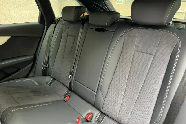 Audi A4 Avant S-line